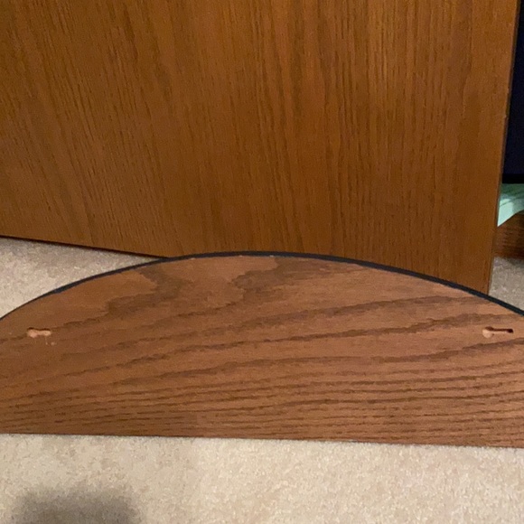 Wood wall coat rack-4 hooks hand carved daisies - Picture 11 of 12